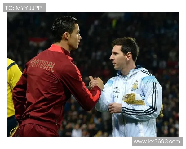 足球巨星经典瞬间回顾:从梅西神奇突破到C罗绝杀,见证历史的辉煌时刻 足球巨星经典瞬间回顾:从梅西神奇突破到C罗绝杀,见证历史的辉煌时刻